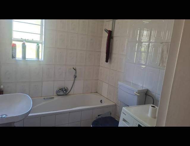 2 BEDROOM TOWNHOUSE FOR SALE IN BEDFORD GARDENS